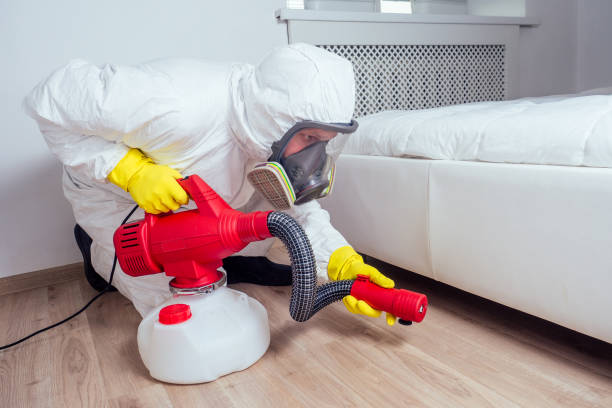 Best Residential Pest Control  in Carbondale, KS